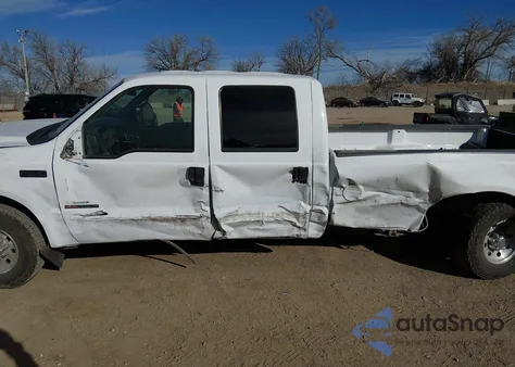 2000 Ford F-350 Lariat/Xl/Xlt z USA, uszkodzony, nr VIN 1FTSW31F6YEB59423